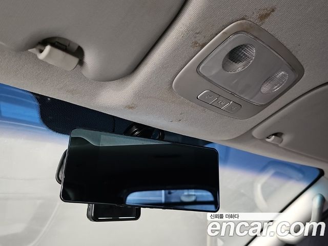 Hyundai Starex 2018 — photo 16
