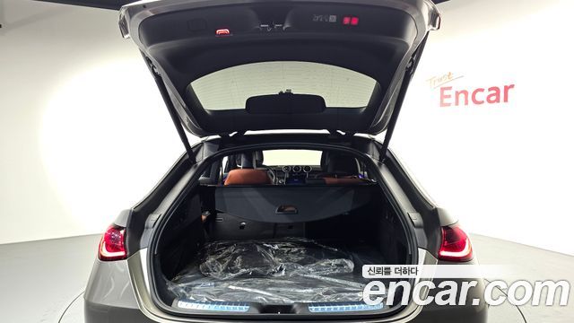 Mercedes-Benz GLC-Class 2024 — photo 24