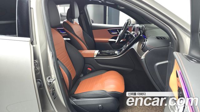 Mercedes-Benz GLC-Class 2024 — photo 16