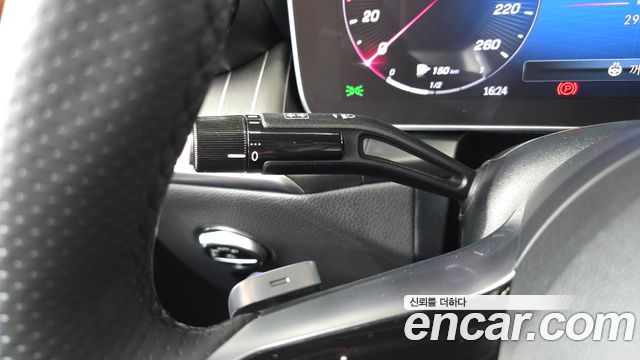 Mercedes-Benz GLC-Class 2024 — photo 27