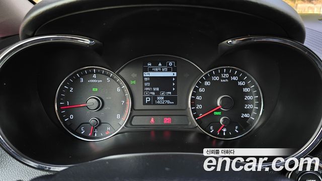 Kia K3 2015 — photo 8