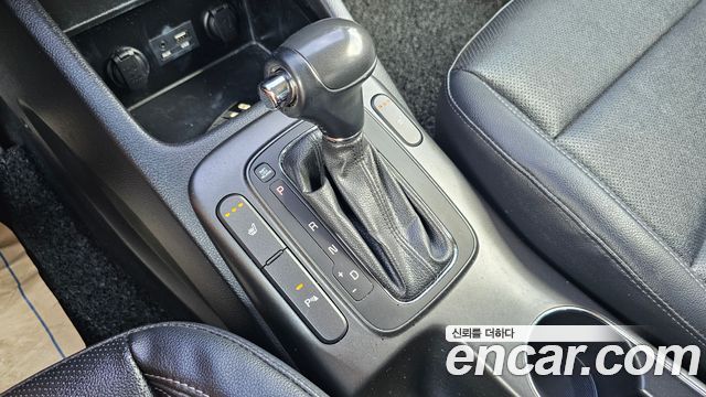 Kia K3 2015 — photo 9