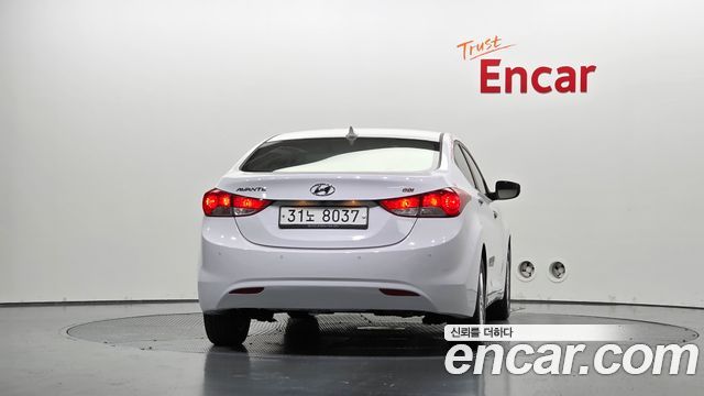 Hyundai AVANTE 2014 — photo 4
