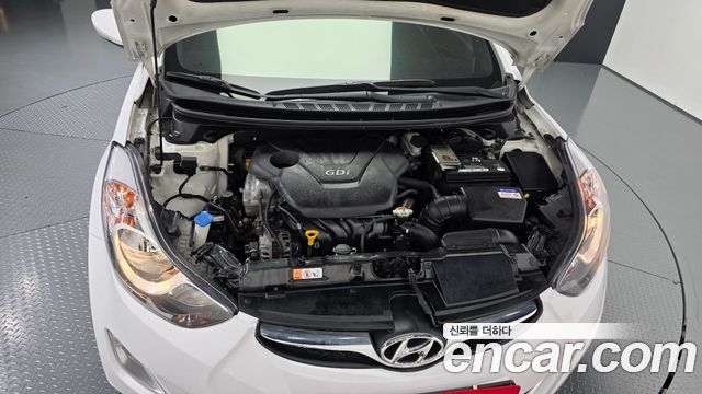 Hyundai AVANTE 2014 — photo 6