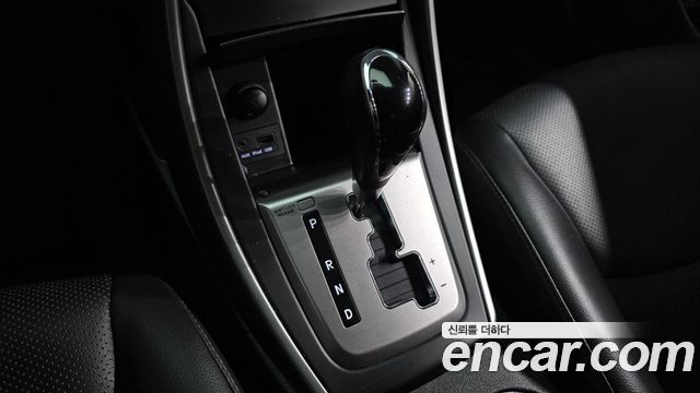 Hyundai AVANTE 2014 — photo 12