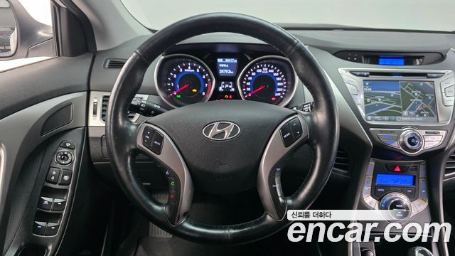 Hyundai AVANTE 2014 — photo 19
