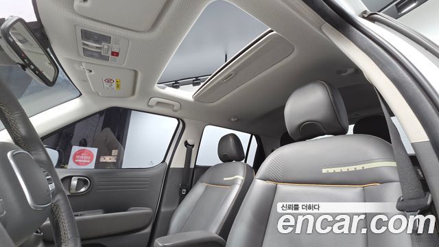 Hyundai Casper 2023 — photo 26