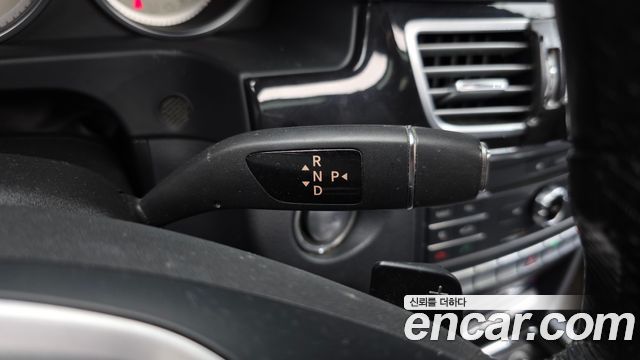 Mercedes-Benz E-Class 2016 — photo 9