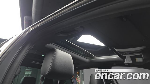 Mercedes-Benz E-Class 2016 — photo 16