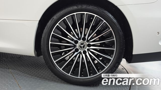 Mercedes-Benz CLE-Class 2024 — photo 7