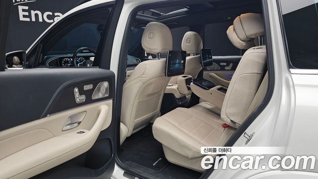 Mercedes-Benz GLS-Class 2021 — photo 18