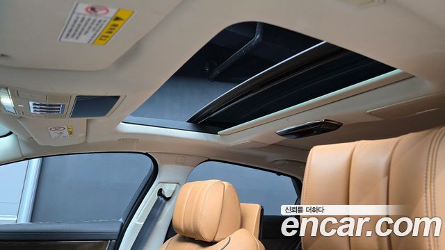 Jaguar XJ 2018 — photo 33