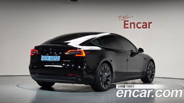 Tesla Model 3 2021 — photo 2