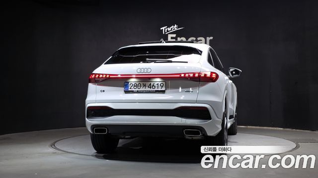 Audi Q5 2025 — photo 4