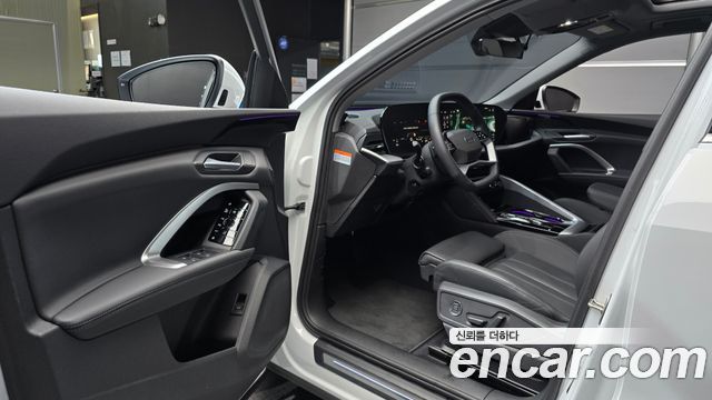 Audi Q5 2025 — photo 13