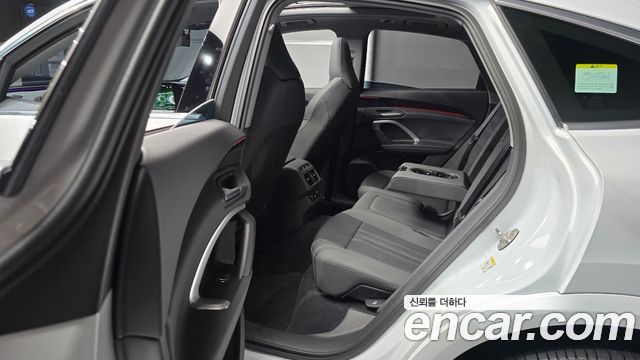 Audi Q5 2025 — photo 18