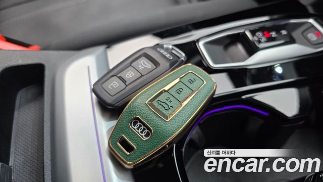 Audi Q5 2025 — photo 23