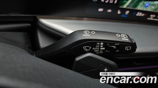 Audi Q5 2025 — photo 28