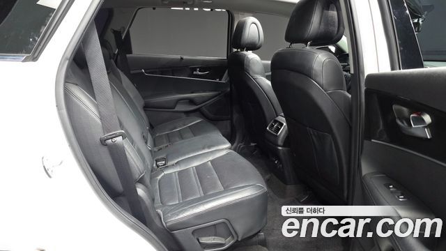 Kia Sorento 2016 — photo 18