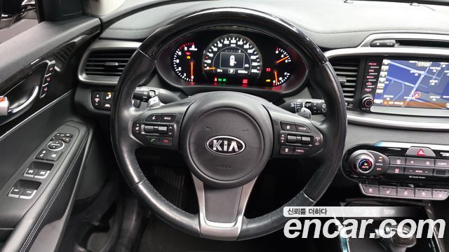 Kia Sorento 2016 — photo 19
