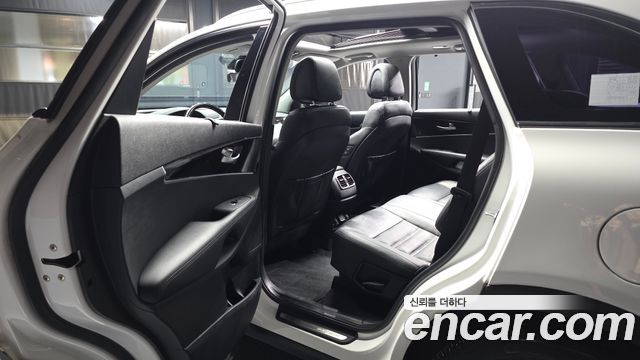 Kia Sorento 2016 — photo 16