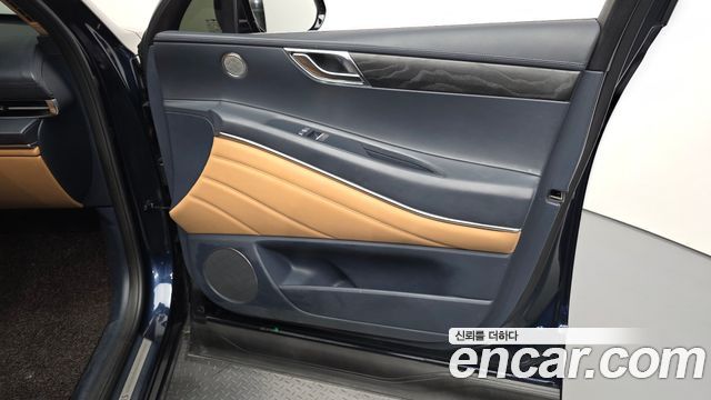 Genesis GV80 2020 — photo 14