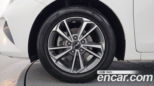 Kia K3 2022 — photo 5