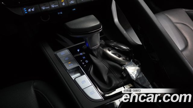 Hyundai AVANTE 2024 — photo 12