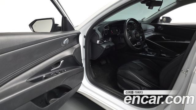 Hyundai AVANTE 2024 — photo 13
