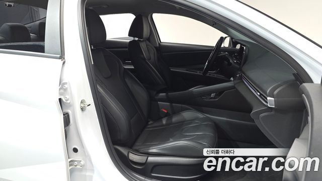 Hyundai AVANTE 2024 — photo 17