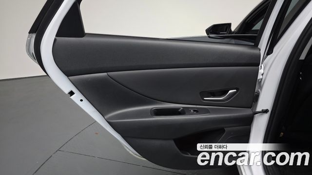 Hyundai AVANTE 2024 — photo 15
