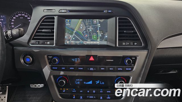 Hyundai Sonata 2015 — photo 14