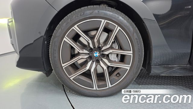 BMW 7-Series 2025 — photo 5