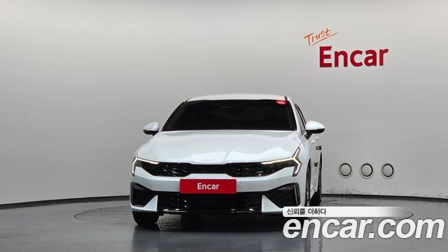 Kia K5 2025 — photo 3