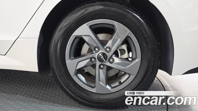 Kia K5 2025 — photo 7
