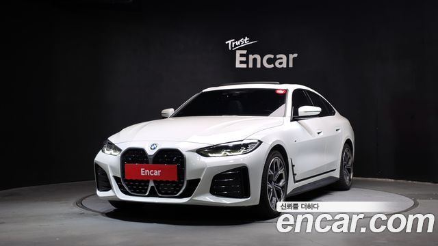 BMW i4 2022 — photo 1