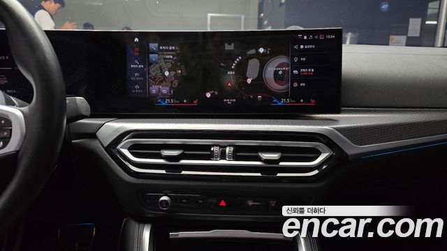 BMW i4 2022 — photo 23