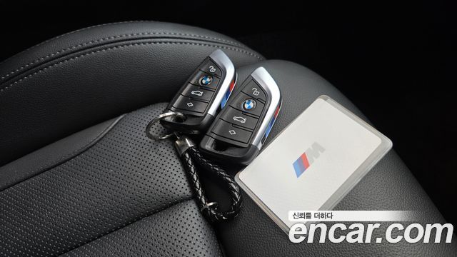 BMW i4 2022 — photo 24