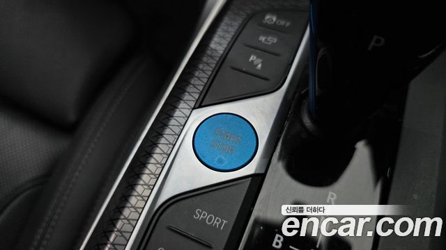 BMW i4 2022 — photo 25