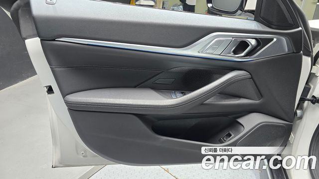 BMW i4 2022 — photo 14