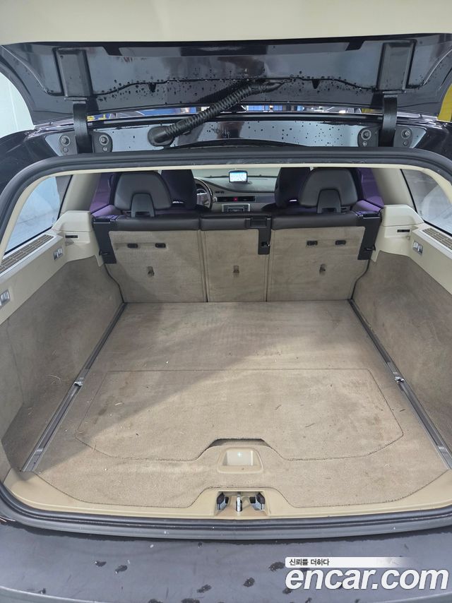Volvo XC70 2011 — photo 7