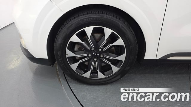 Kia Canival 2022 — photo 5
