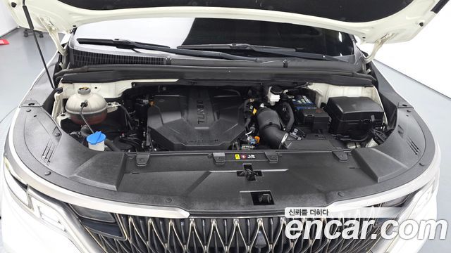 Kia Canival 2022 — photo 6