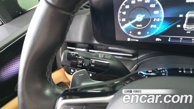 Kia Canival 2022 — photo 16