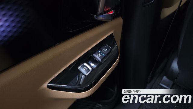 Kia Canival 2022 — photo 19