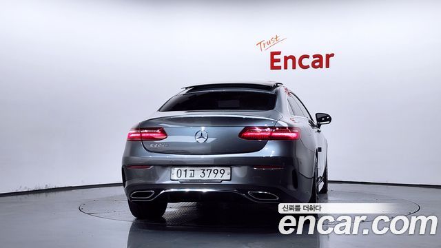 Mercedes-Benz E-Class 2017 — photo 4