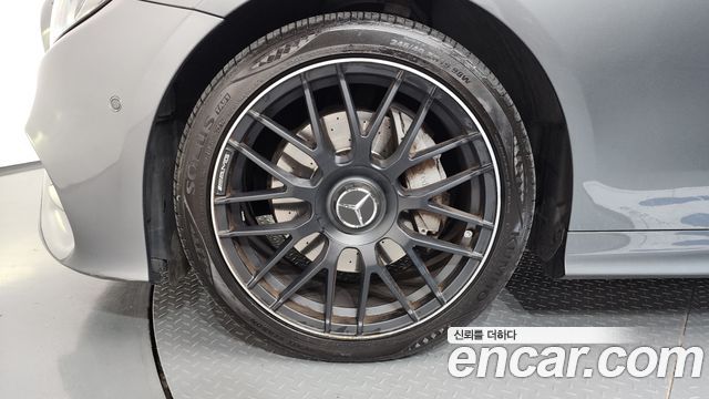 Mercedes-Benz E-Class 2017 — photo 5