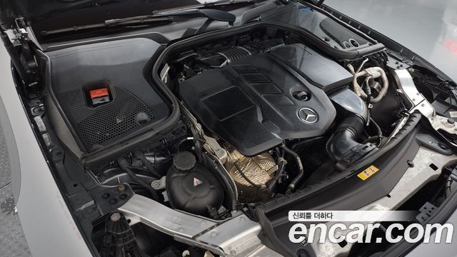 Mercedes-Benz E-Class 2017 — photo 6