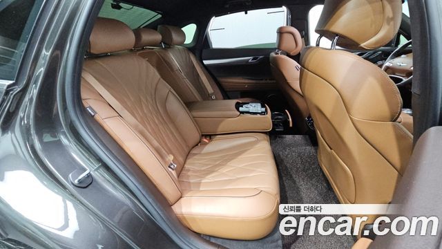 Genesis G80 2022 — photo 17