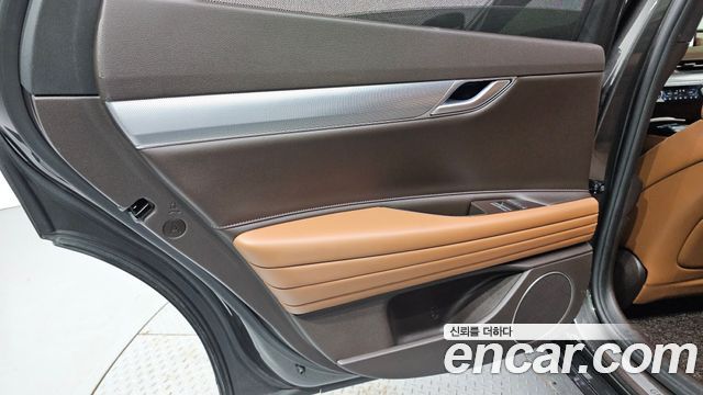 Genesis G80 2022 — photo 15